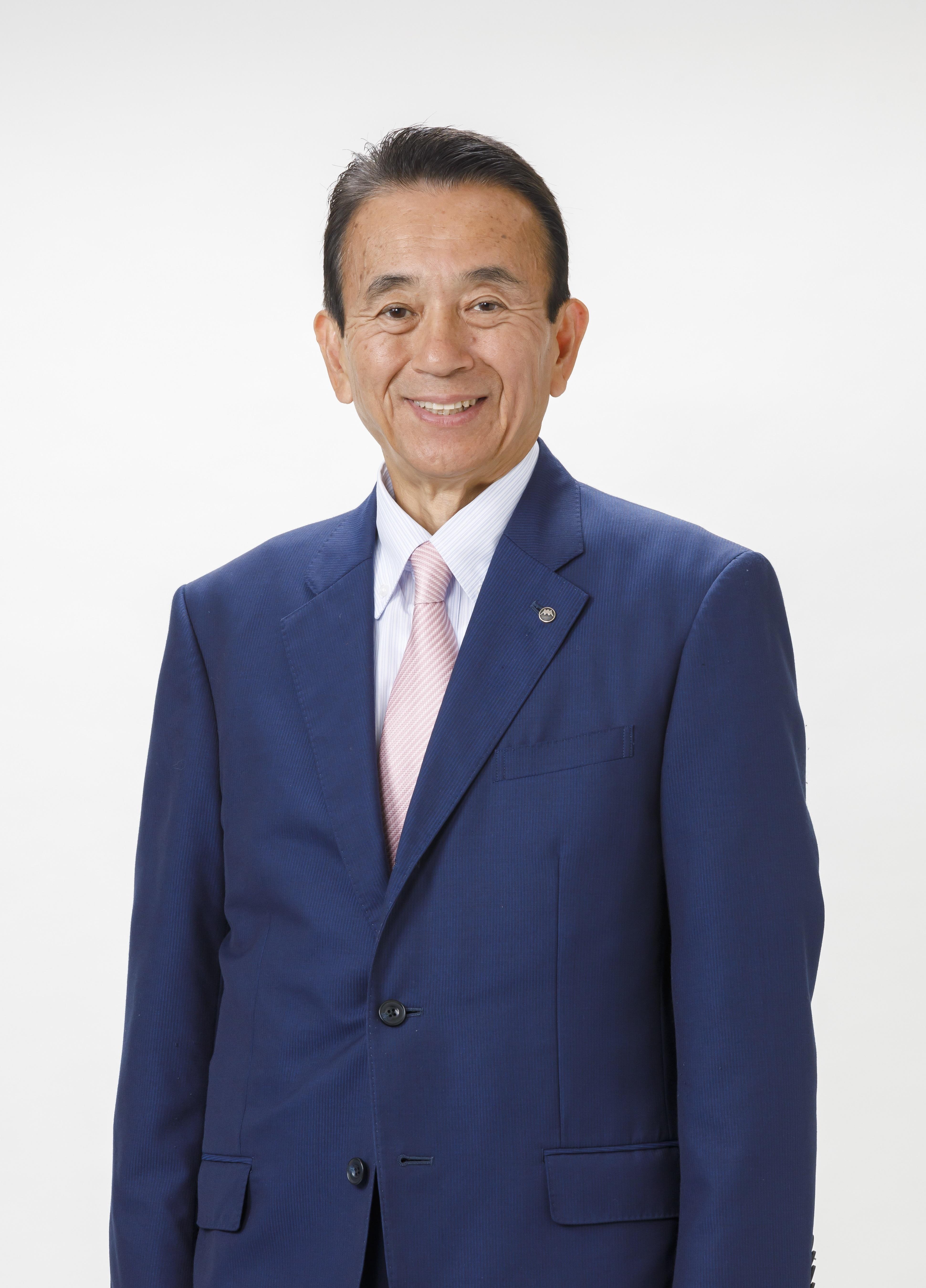 06_左向き（笑顔）.jpg