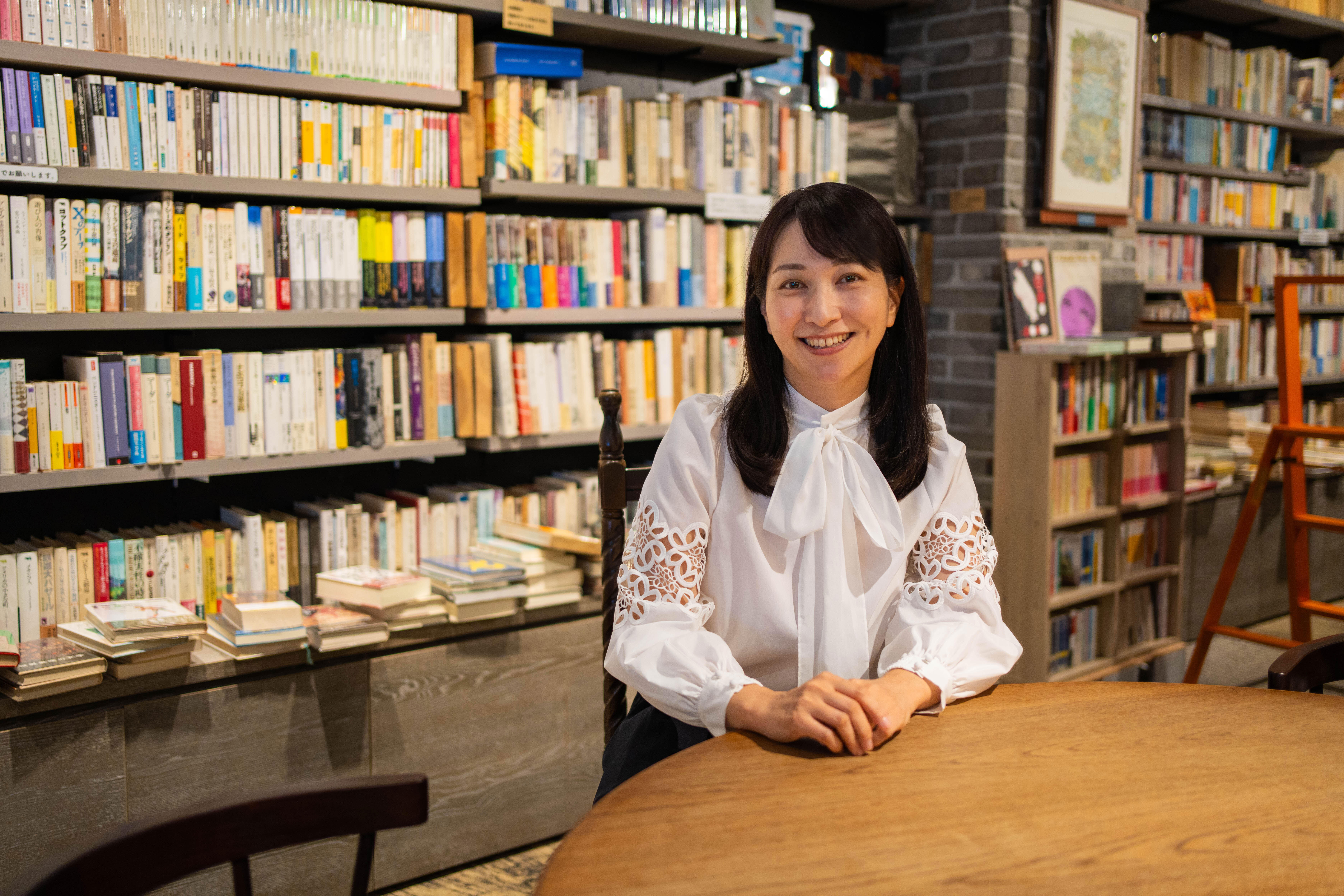 講師紹介写真_吉田佐和子氏①.jpg