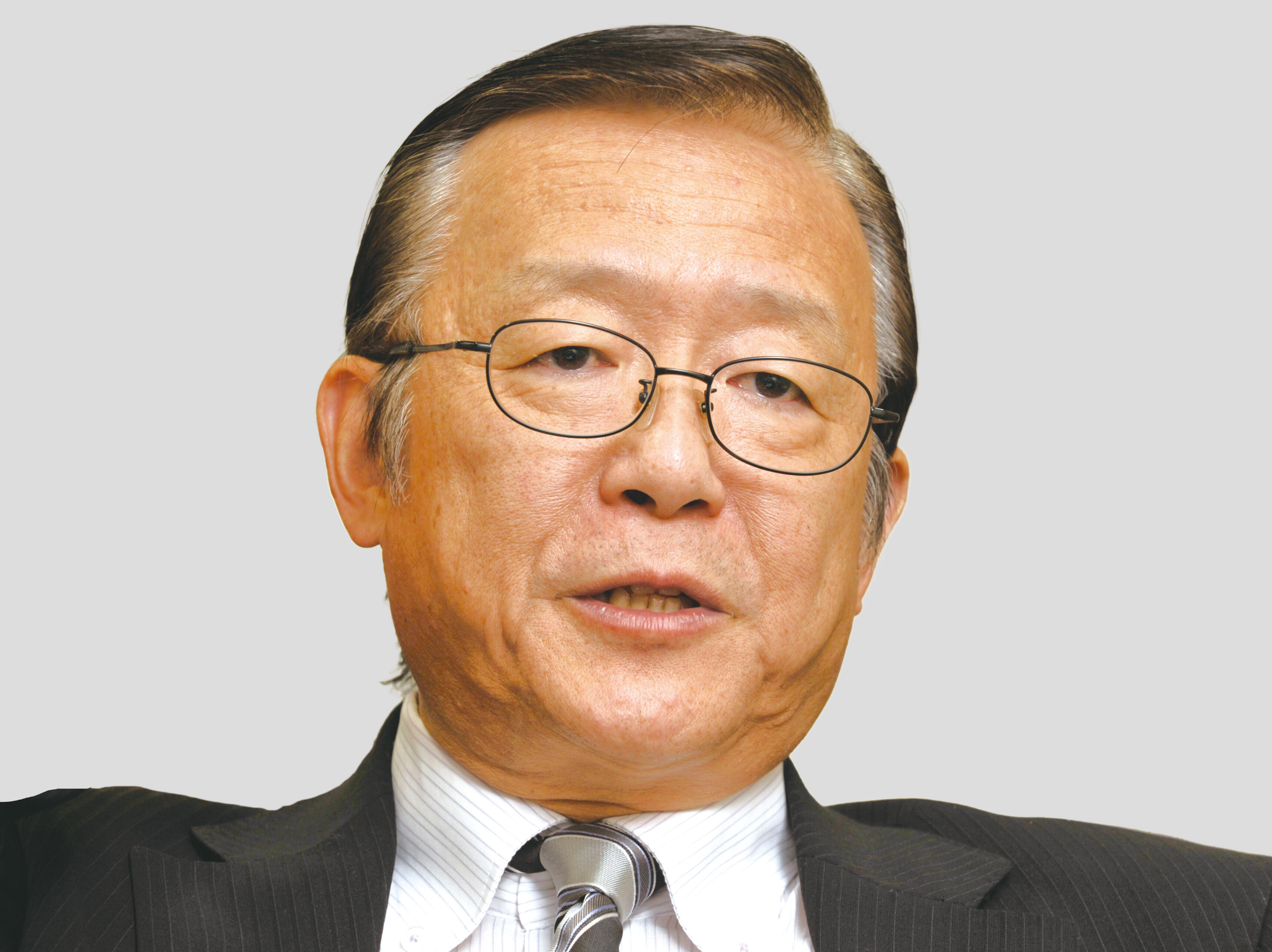 椎川顧問①.jpg