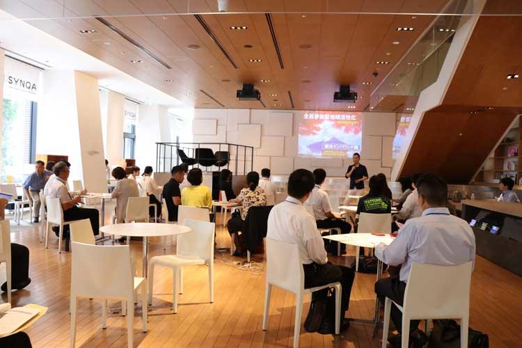 羽根氏　講演の様子3